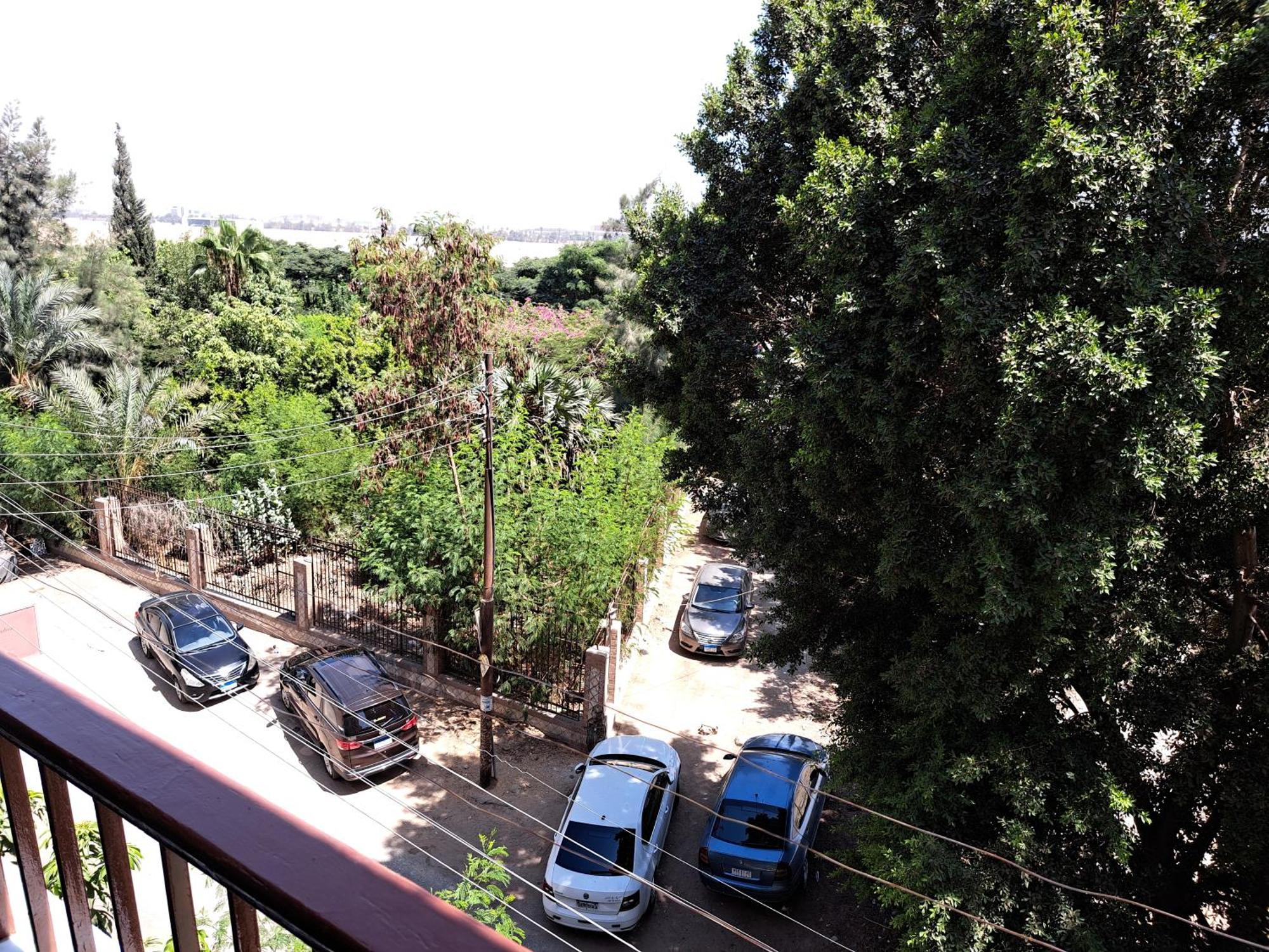 Panorama With A Charming View Of International Airport The For With Free Airport Pick Up Or Drop Off Limousine بانوراما بإطلالة ساحرة على مطار الدولي