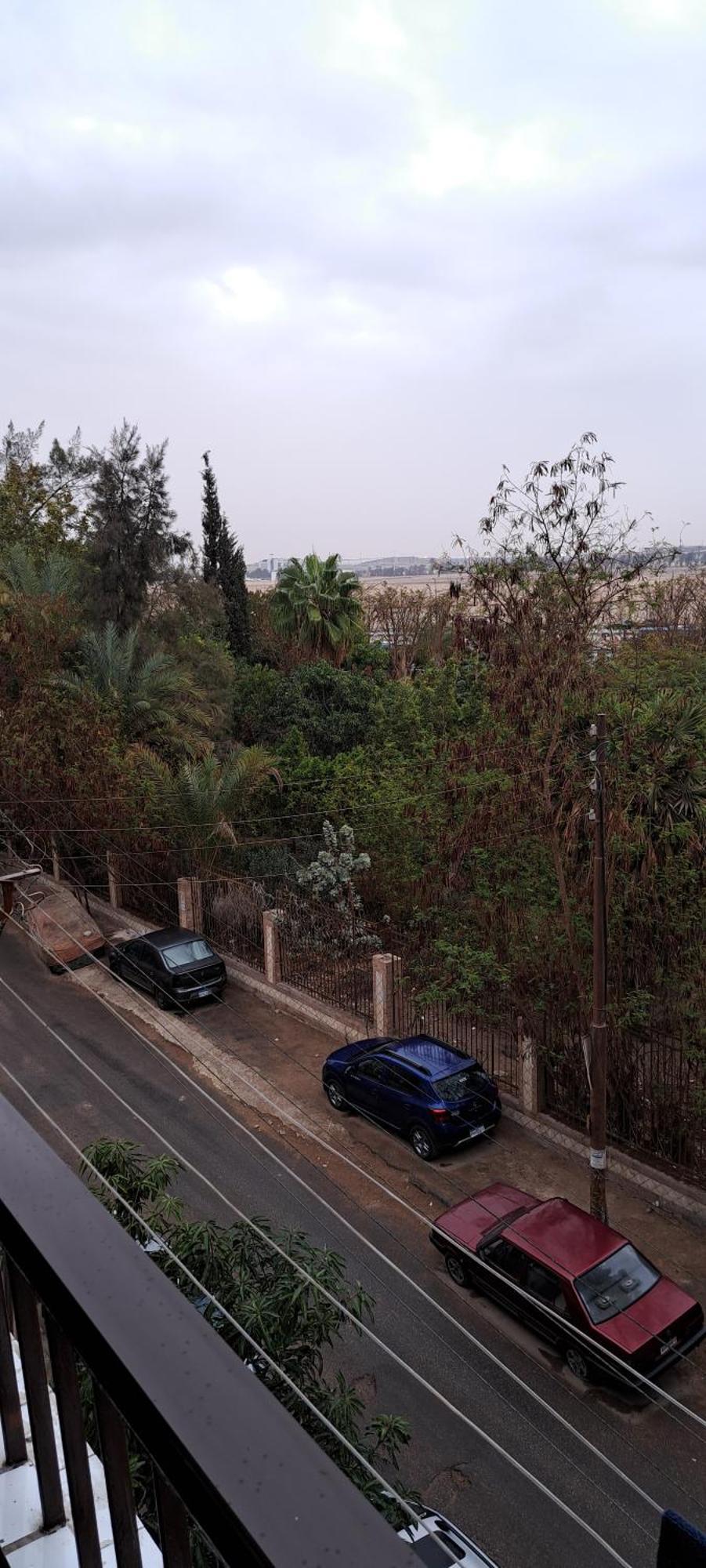 Panorama With A Charming View Of International Airport The For With Free Airport Pick Up Or Drop Off Limousine بانوراما بإطلالة ساحرة على مطار الدولي דירה קהיר
