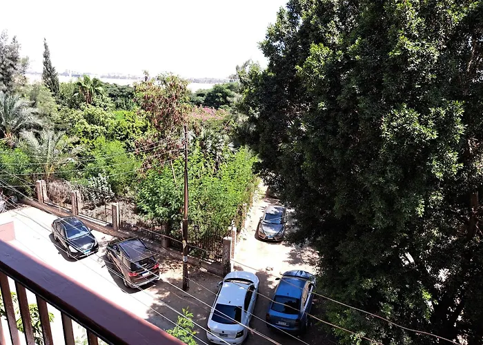 Panorama Apartment With A Charming View Of Cairo International Airport All The Apt For You With Free Airport Pick Up Or Drop Off Limousine شقة بانوراما بإطلالة ساحرة على مطار القاهرة الدولي